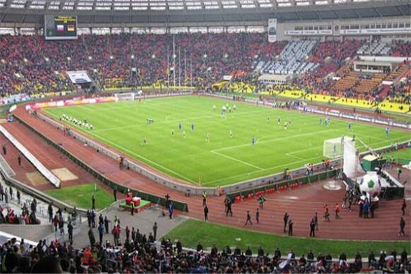 世界十大足球场 鸟巢上榜，诺坎普球场欧洲最大